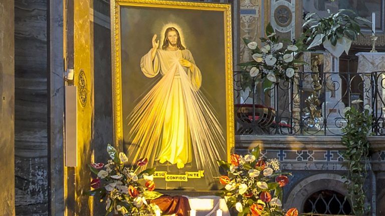22 lutego roku 1931 – święta siostra Faustyna doznaje objawienia związanego z obrazem Jezusa Miłosiernego