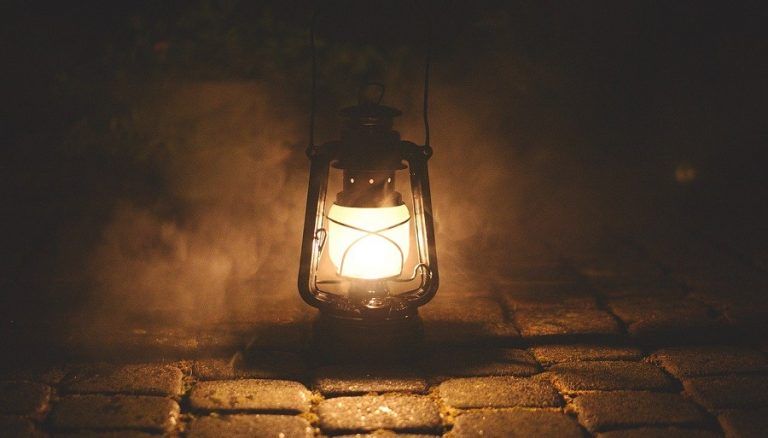 30 marca roku 1853 – premiera pierwszej lampy naftowej. Stworzyli ją Polacy