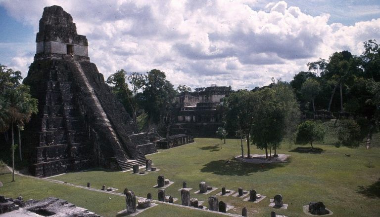 Co zniszczyło cywilizację Majów? Naukowcy mają pewien trop: chodzi o groźny pierwiastek!