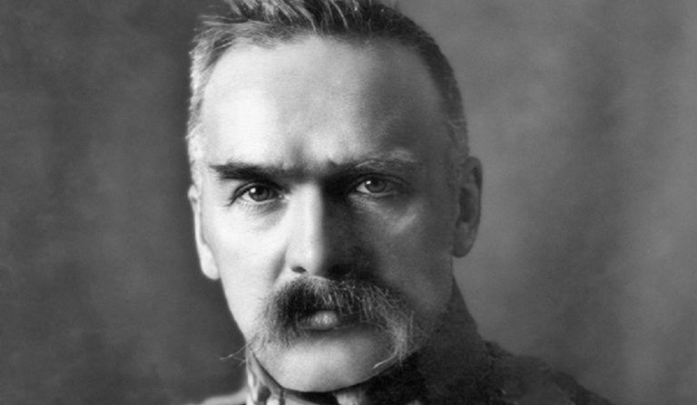 20 lutego roku 1919 – przyjęcie Małej Konstytucji przez Sejm ustawodawczy, ograniczenie władzy Piłsudskiego