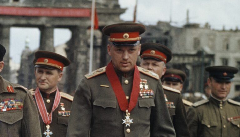 6 listopada roku 1949 – sowiecki wojskowy Rokossowskij mianowany marszałkiem Polski